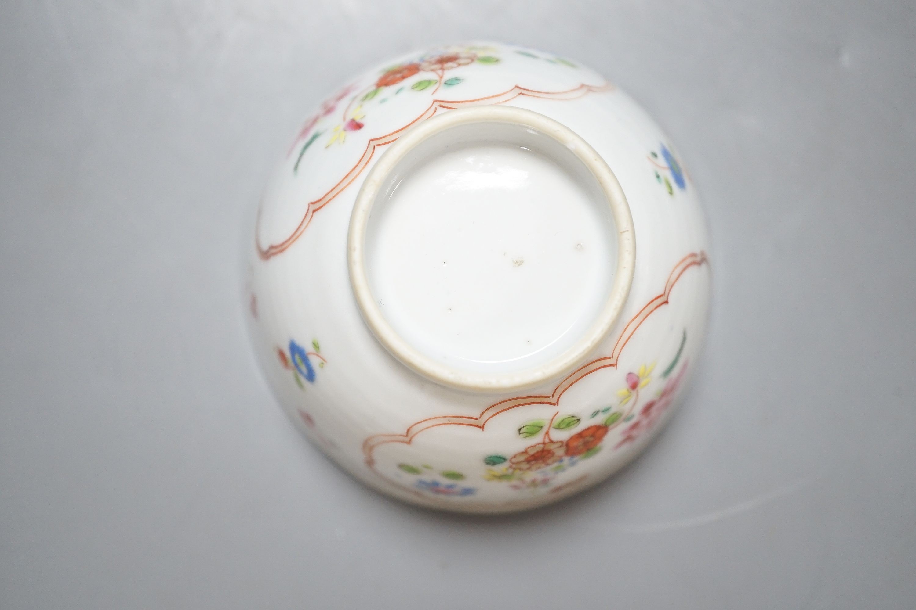 A group of 18th-20th century Chinese ceramics 35cm